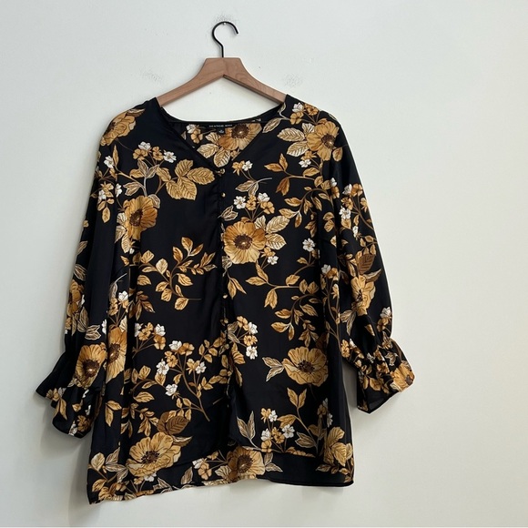 Zac & Rachel Button Down Loop Satin Blouse Plus 1X Black Gold Floral $48 Ruffle - Picture 3 of 14